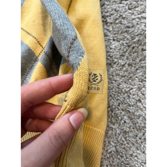 Izod Mens Sleeveless Argyle Sweater Vest Yellow Gray Size L Classic Preppy Knit - Picture 6 of 10